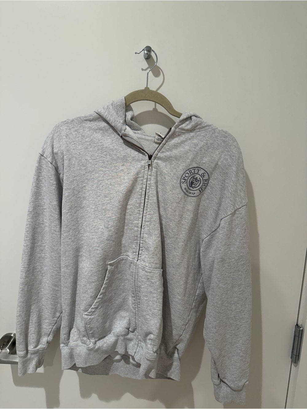 Sporty&Rich Grey Varsity Crest zip-up cotton hoodie